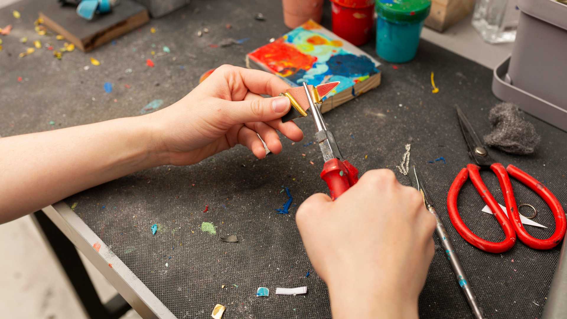 Arbeit mit Werkzeugen